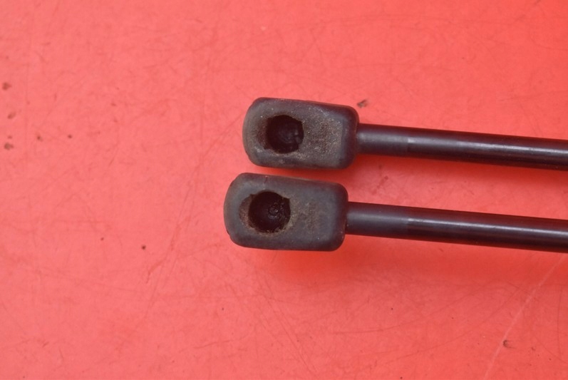 фото №6, Привод амортизаторы крышки vw polo 5 v 5d hb 10r