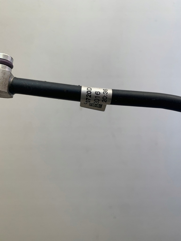 фото №3, Audi a4 b9 трубка шланг кондиціонера 8w2820720d