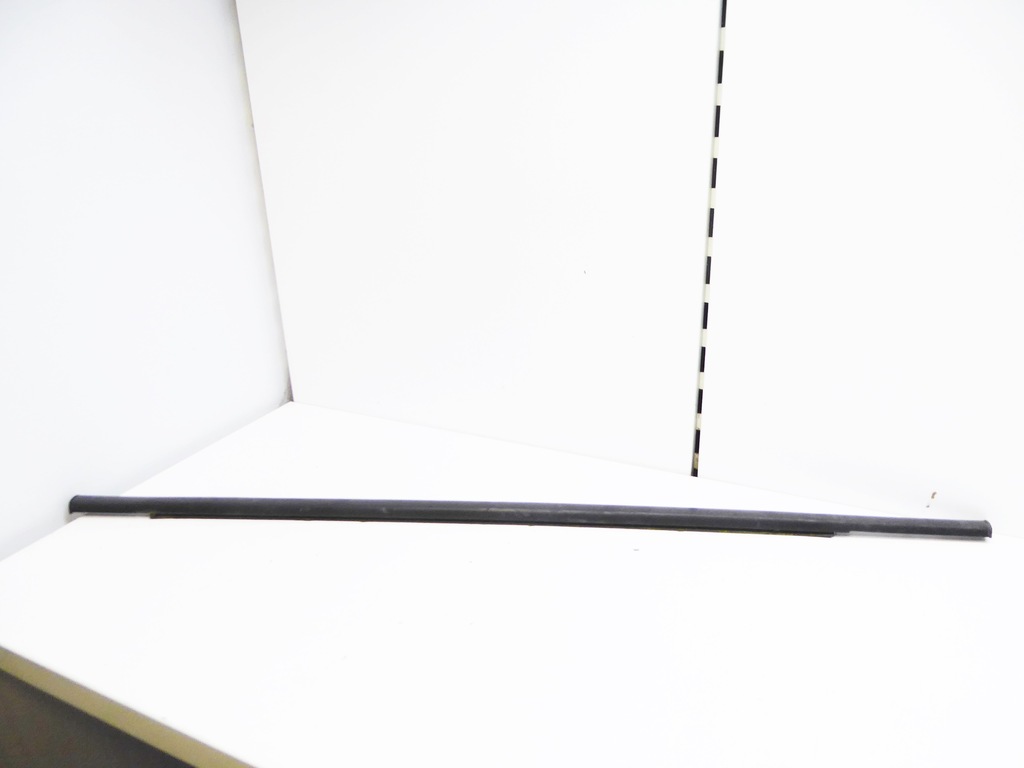 фото №1, Renault scenic ii молдинг уплотнитель задняя правая