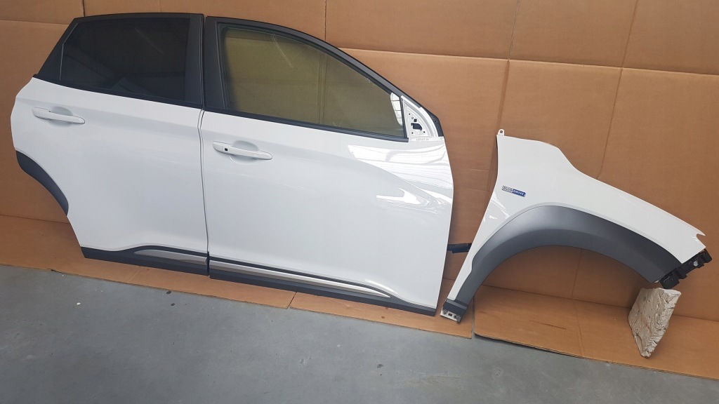 Купити Дверей крило кришка багажника ліве праве  huyndai kona p6w 2018 рік