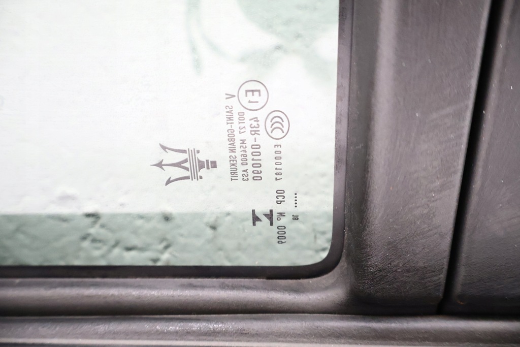 фото №8, Maserati levante панорама люк