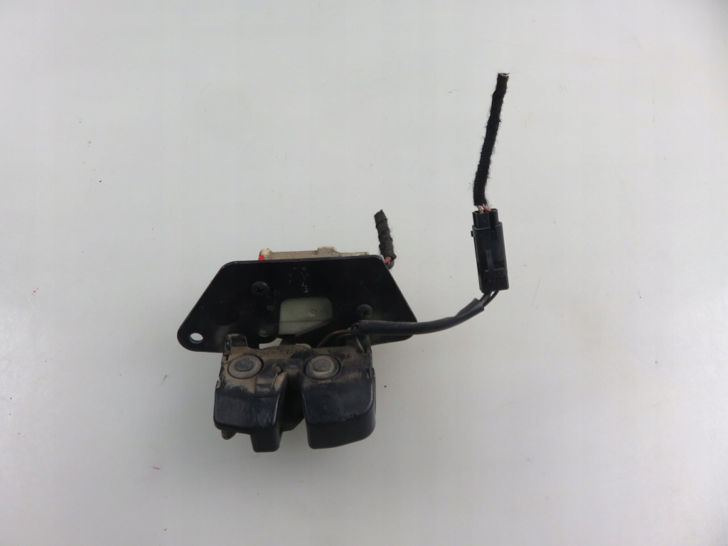 фото №1, Замок кришки fiat stilo 192_ 65006100