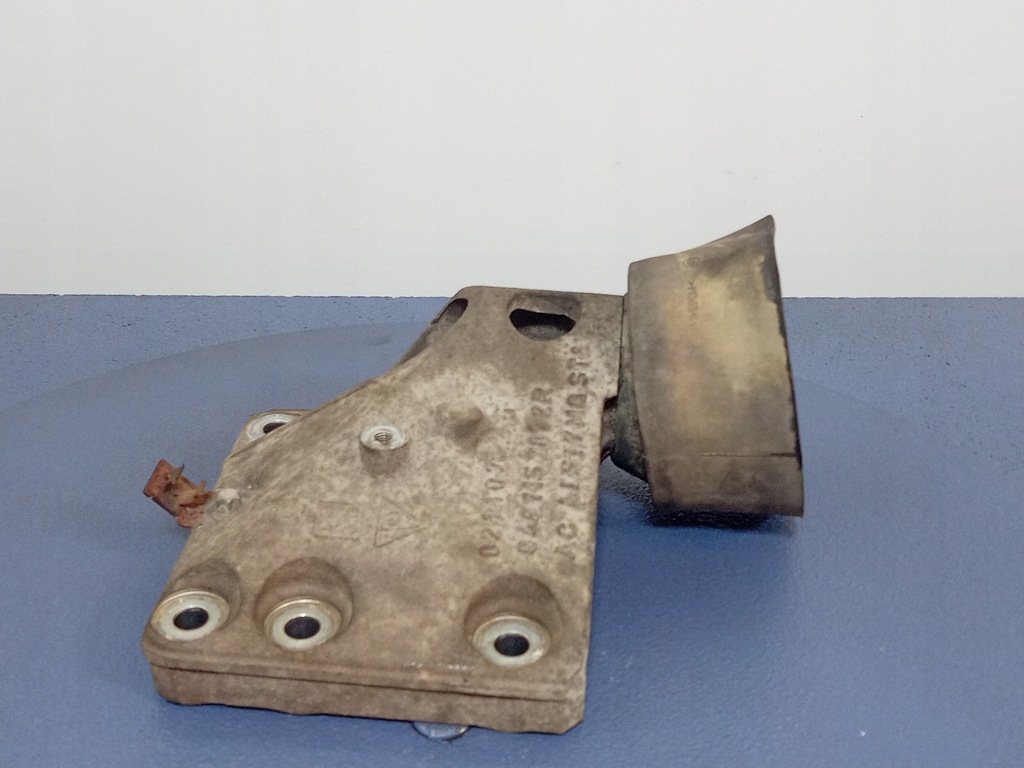 фото №4, Porsche cayenne i 4.5 v8 кронштейн двигателя 9481152012r