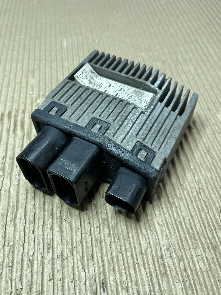 фото №1, Модуль вентилятора audi a4 s4 b7 8e 8h 8e0959501n