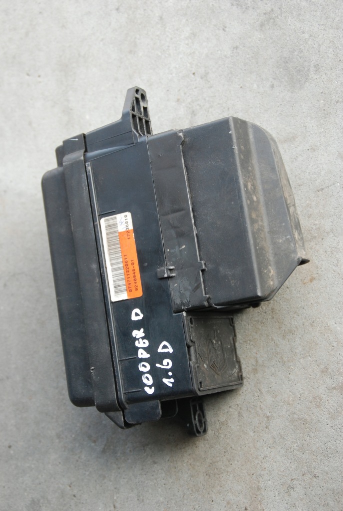 фото №3, Mini countryman r60 коробка предохранителей 1.6d