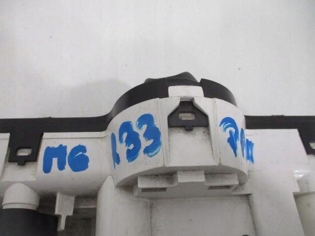 фото №12, Renault clio iii панель керування