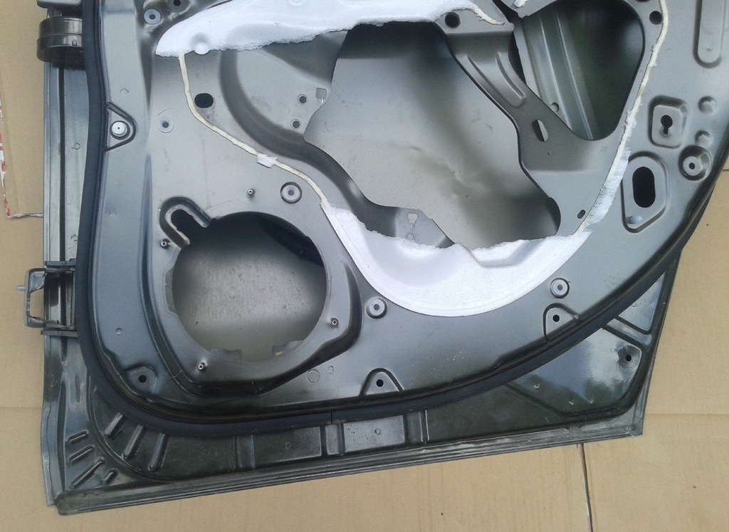 фото №10, Дверь правый задняя правое задние + оборудование citroen c5 iii x7 08-17 sedan kgmd