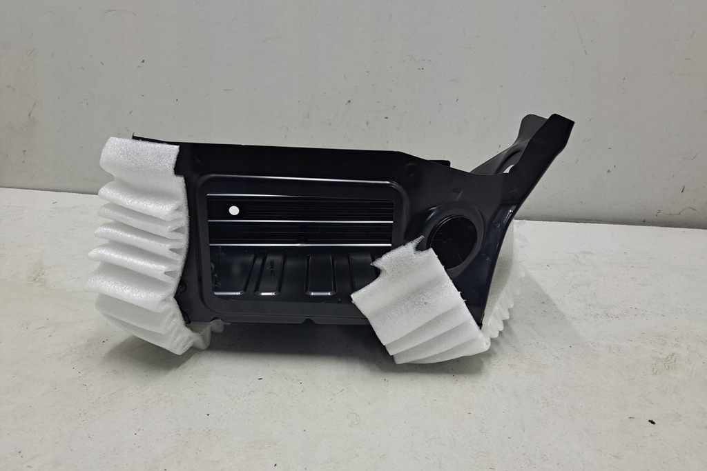 фото №7, Другое запчасти багажника bmw i4 g26 9626546 2023