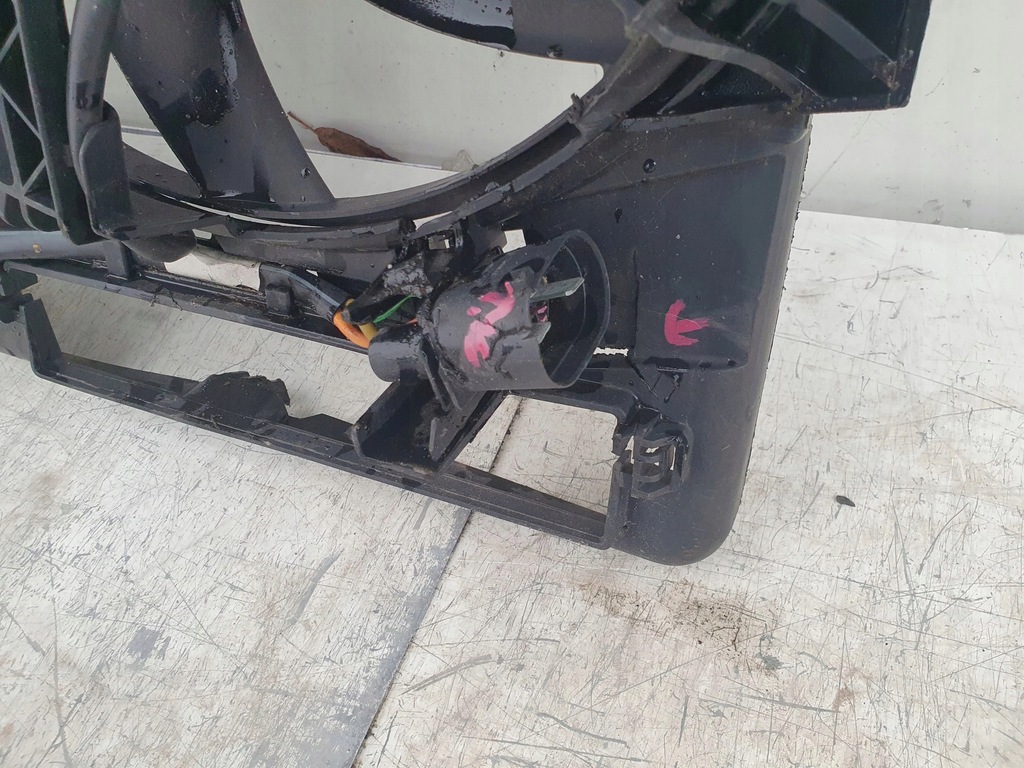 фото №10, Audi a4 b8 вентилятор корпус 2.0 tdi 8k0121003m