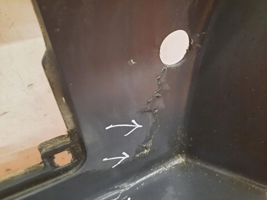 фото №5, Mercedes actros mp4 подножка подножка a 9606663103