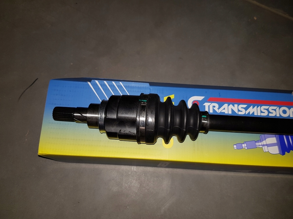 Привідний вал привідна задній dacia duster 1.5dci 8200939996 Доставка