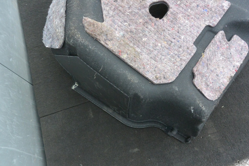 фото №8, Обшивка багажника maserati quattroporte vi