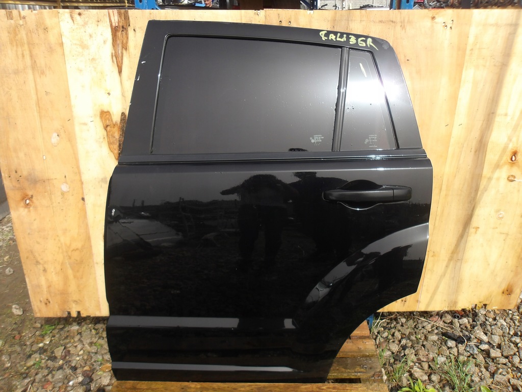 фото №1, Дверь левая задние dodge caliber