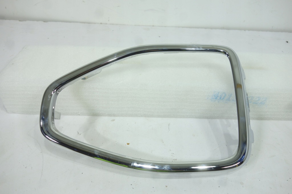 фото №1, Хром решётки перед правый vw t-roc 17- 2ga853712d