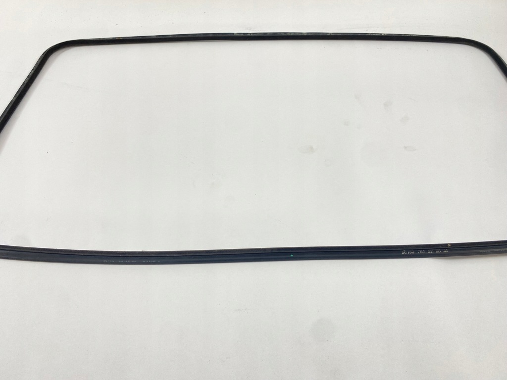 Прокладка люк mercedes 190 w201 оригинал 1247800298 Доставка