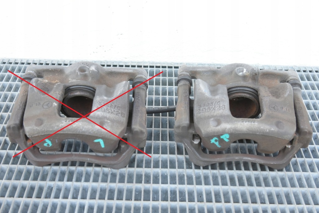 Купити Merc gla x156 2.2cdi супорт гальмівний перед l.p.