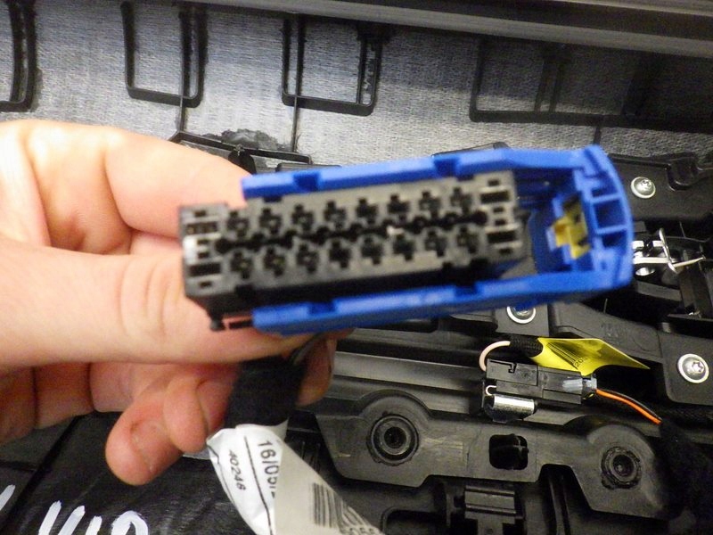 фото №8, Обивка дверь правый задняя alfa romeo stelvio