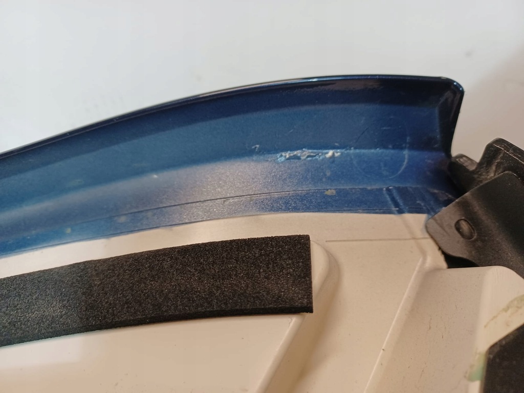 фото №7, Кришка багажника задня aston martin vantage