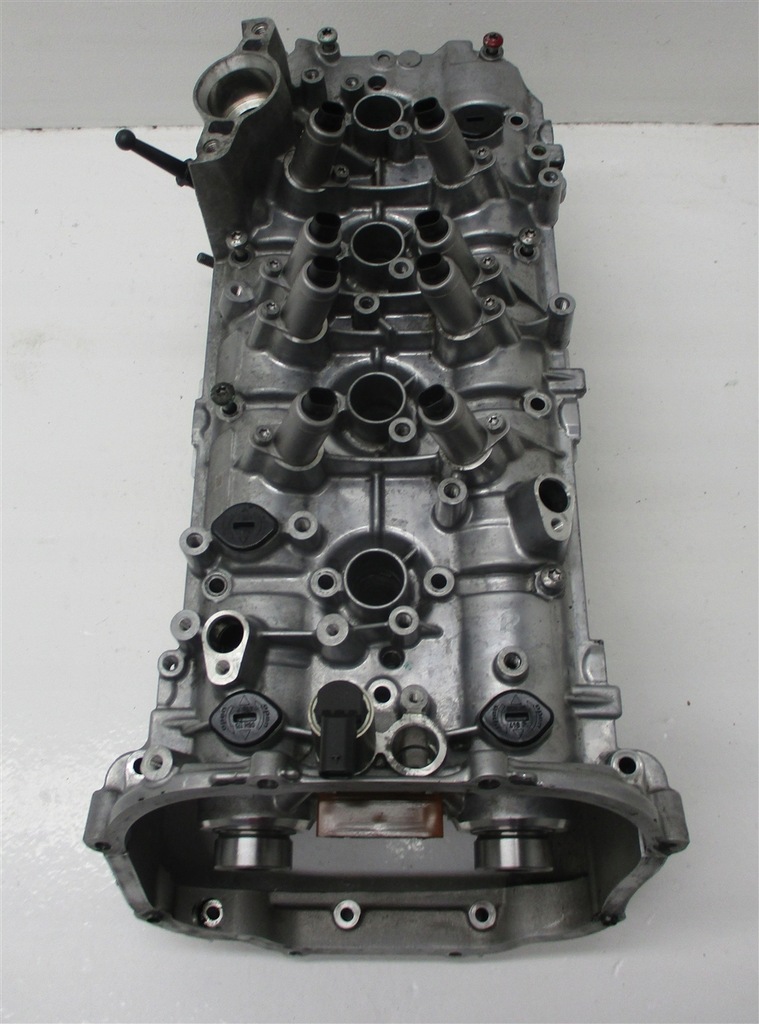 фото №8, Головка вали audi rs6 s8 4.0 tfsi ceu 079103404p