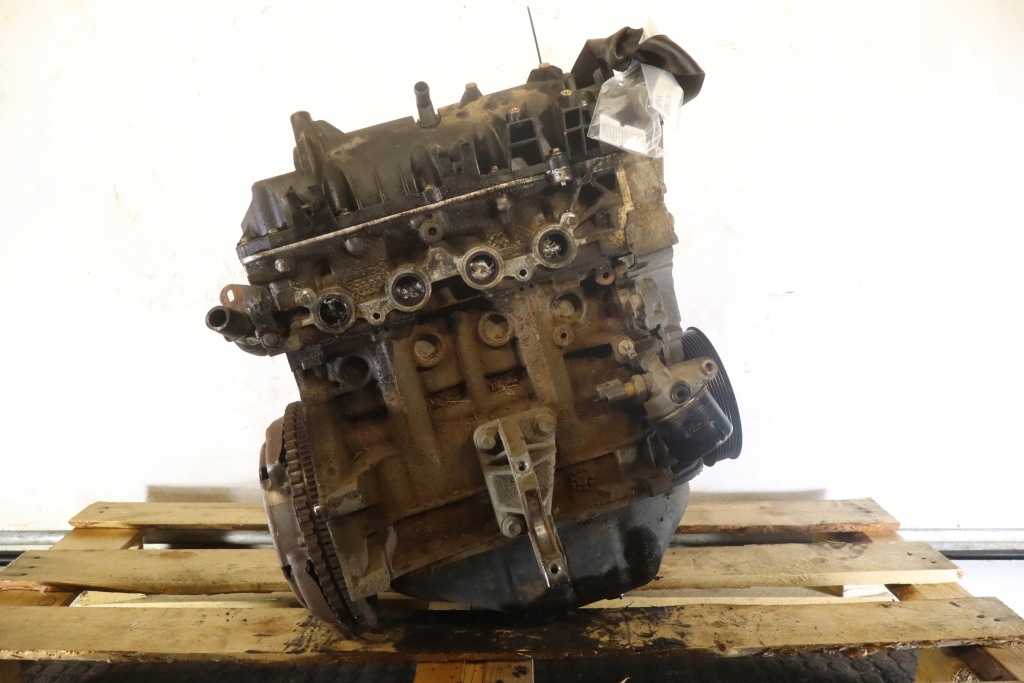 Двигатель renault clio 3 1.2 73km d4f d740 test film Оригинал