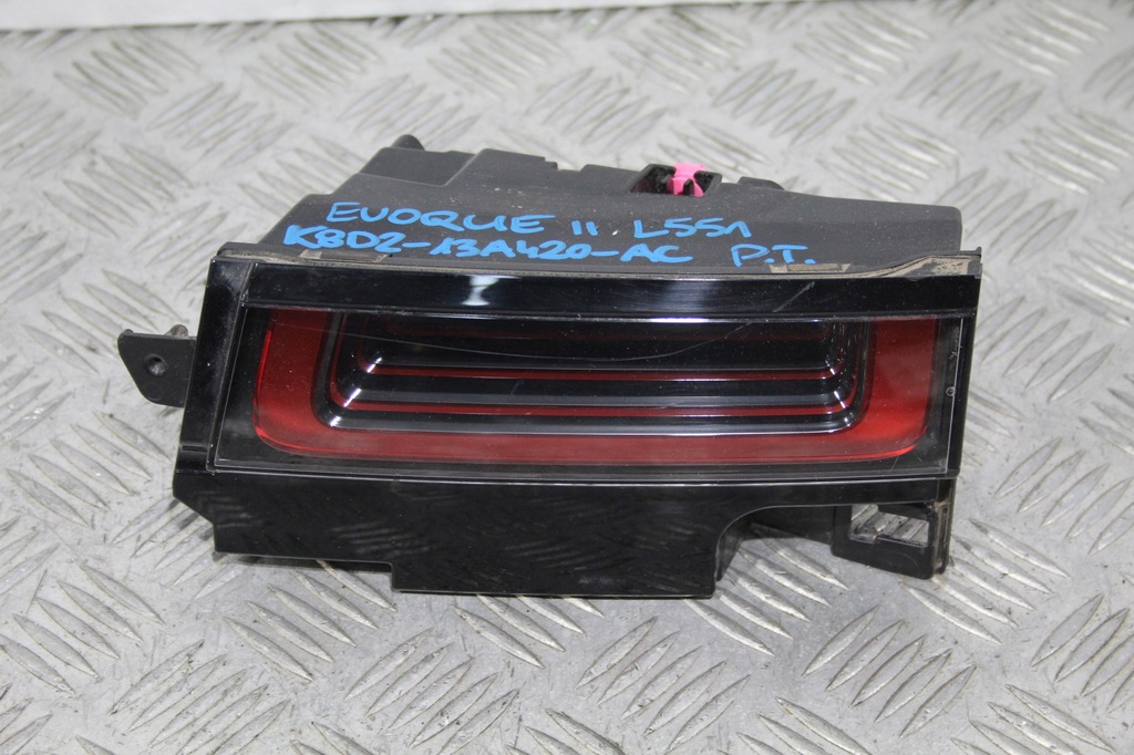 фото №1, Лампа кришки правий задня evoque ii 2 l551