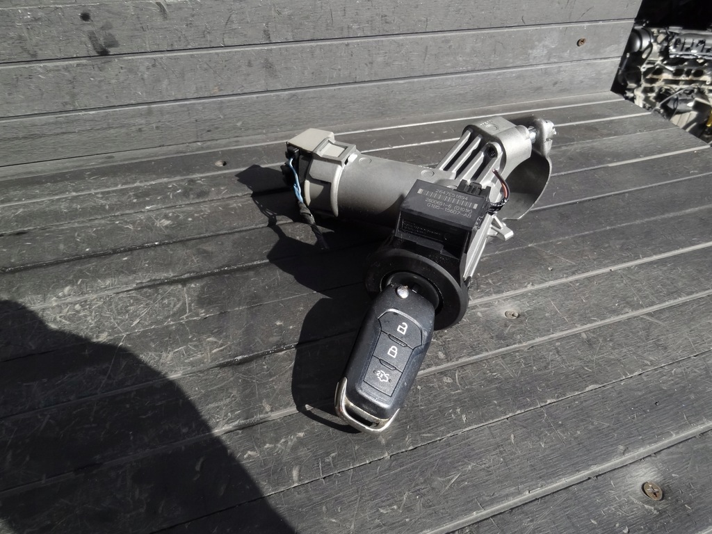 фото №1, Ford ka+ plus 2017 1,2 замок запалювання + ключ імобілайзер