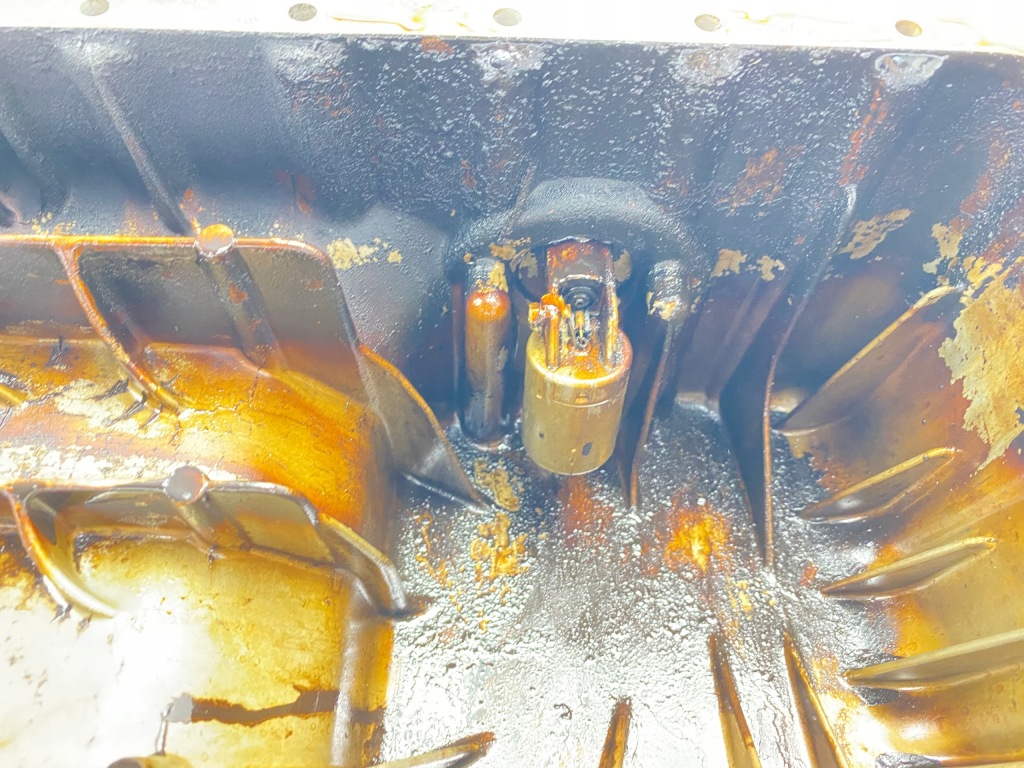 Піддон масляна mercedes w124 e220 220e 200e e200 m111 1110140302 Ціна