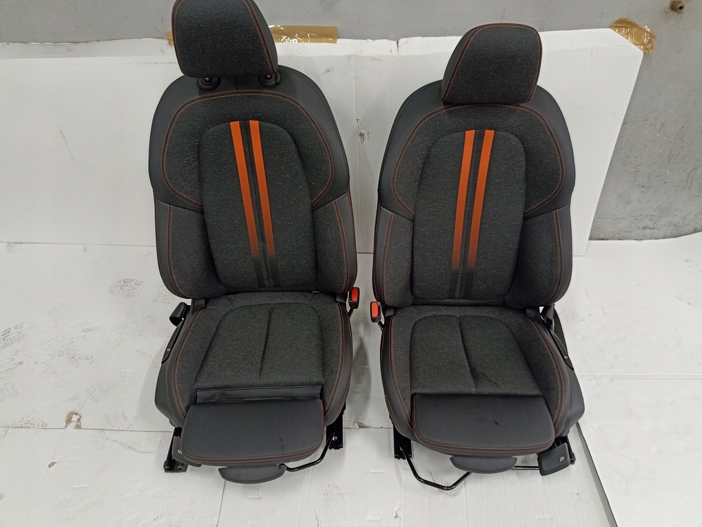 фото №10, Салон bmw f40 сидіння заднє сидіння обшивки тунель europa jak nowe