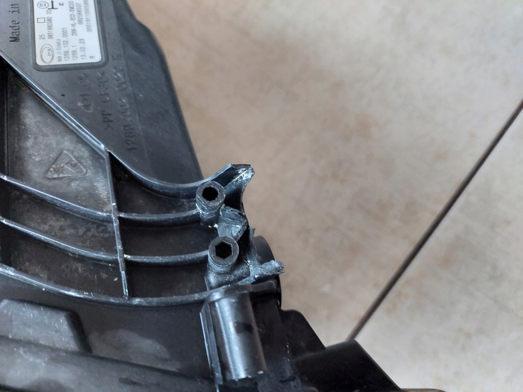 фото №10, Лампа правая - full led - opel astra vi l 6