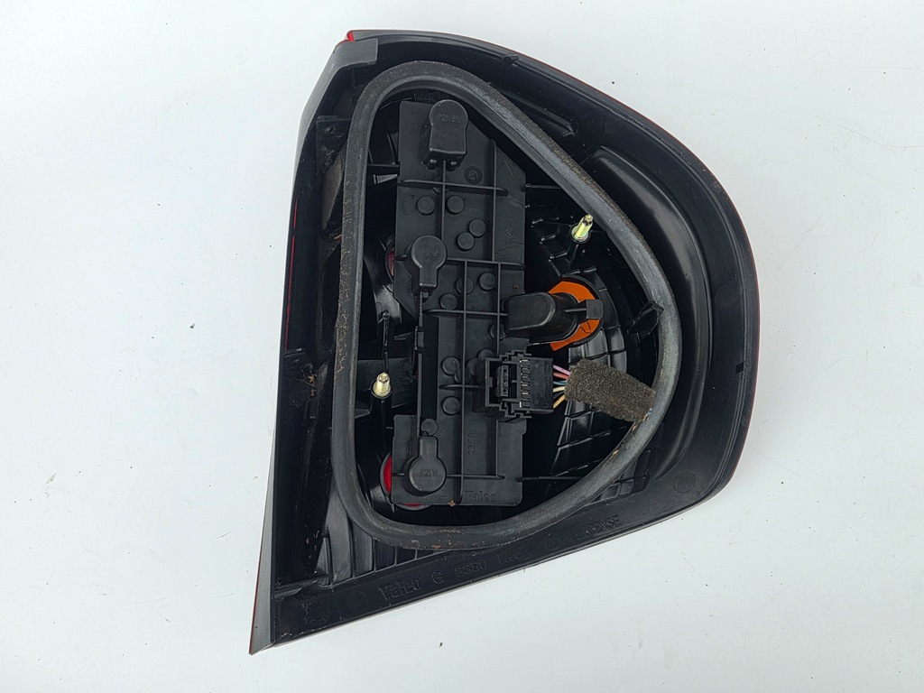 фото №4, Лампа правый задняя renault thalia g2350