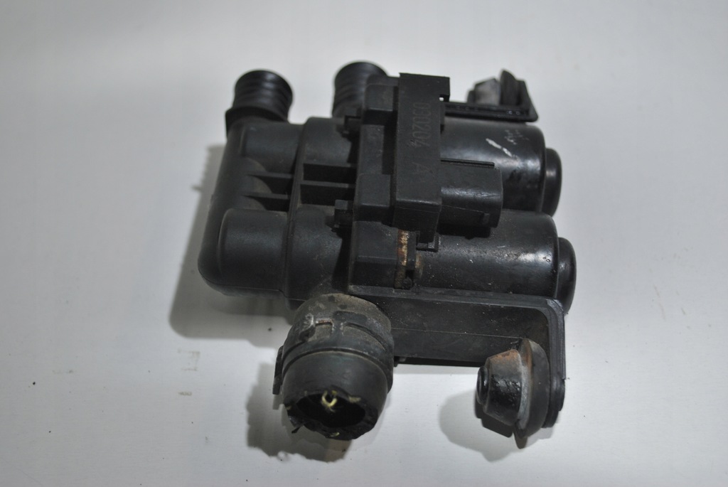 фото №5, Bmw оригінальний номер 6927915 помпа клапани клапан wody