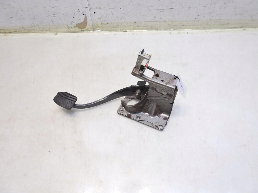 фото №8, Педаль тормоза dodge caliber 2.0 crdi 05105522af