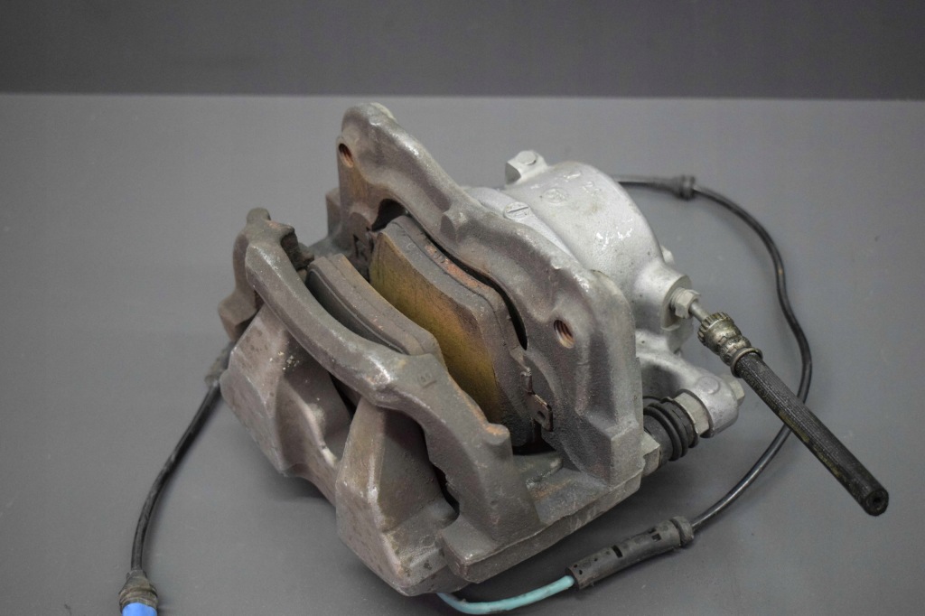 фото №5, Суппорт прижим левый bmw 3 g20 g21 5 g30 g31 x3 g01