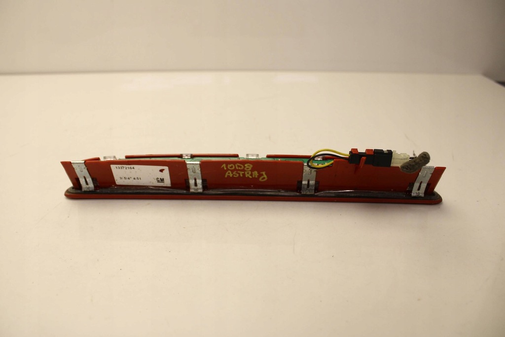 фото №1, Opel astra j hb 2009r- третий свет стоп лампа стоп-сигнал