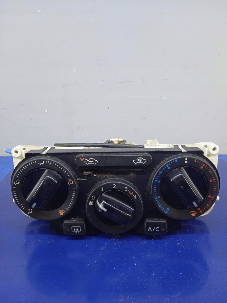 фото №1, Nissan note панель кондиционера n103009c