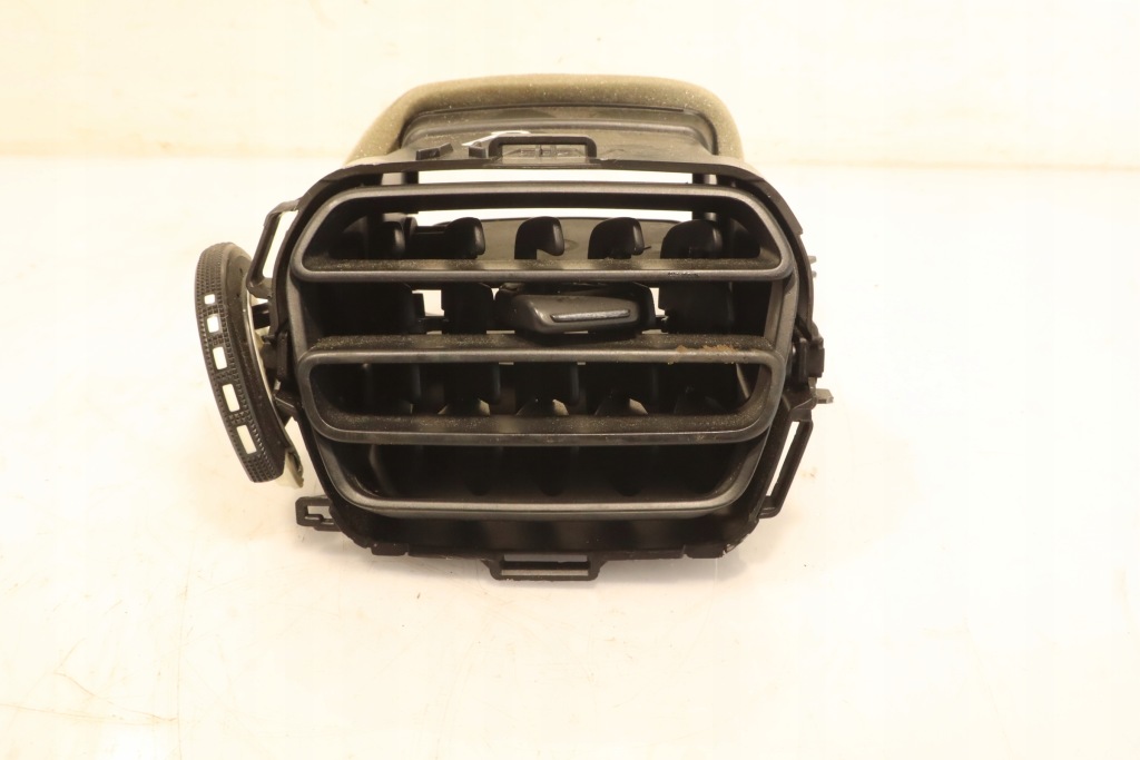 фото №1, Решётка обдув правая citroen c-elysee ii 1.6