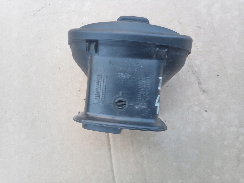 фото №1, Решётка обдув ford focus d1b1a-r66za