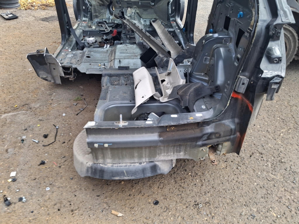 Fiat freemont 11- pas задний поддон задняя пол Цена