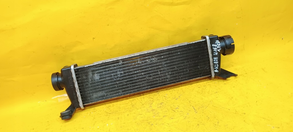 Радиатор интеркулер a-klasa w168 a1685000000 1,7d Киев