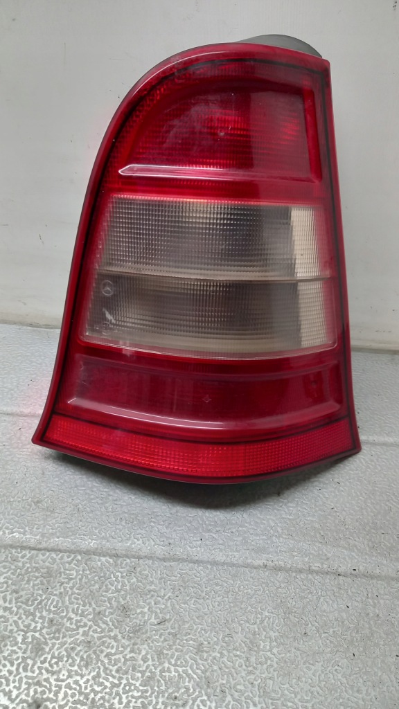 Купити Лампа права задній mercedes a w 168 99r