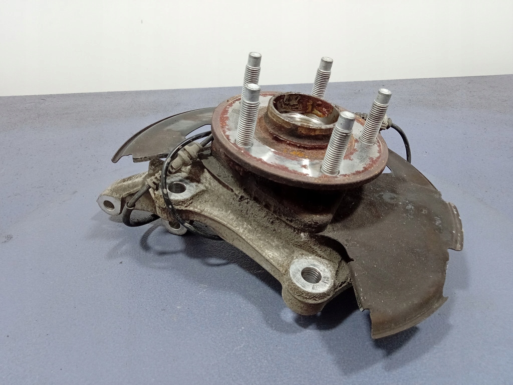 Купить Opel astra v k поворотный кулак перед левая ступица 39030299