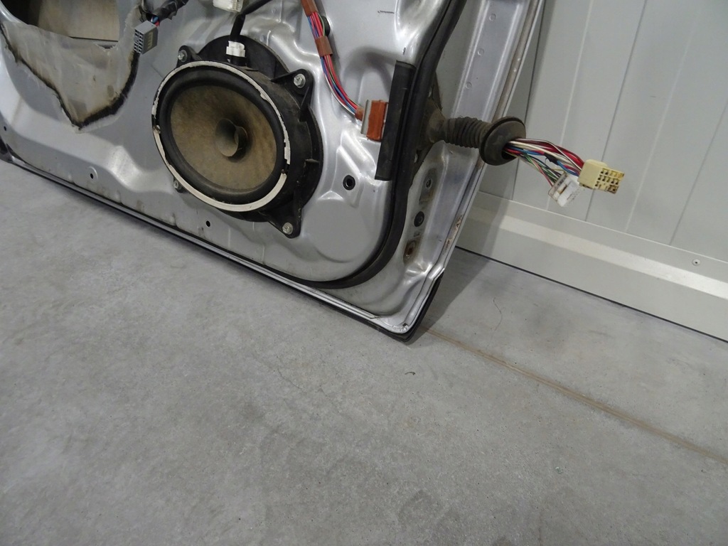 фото №9, Toyota fj cruiser дверь перед передние левая водителя серебристый оригинальные