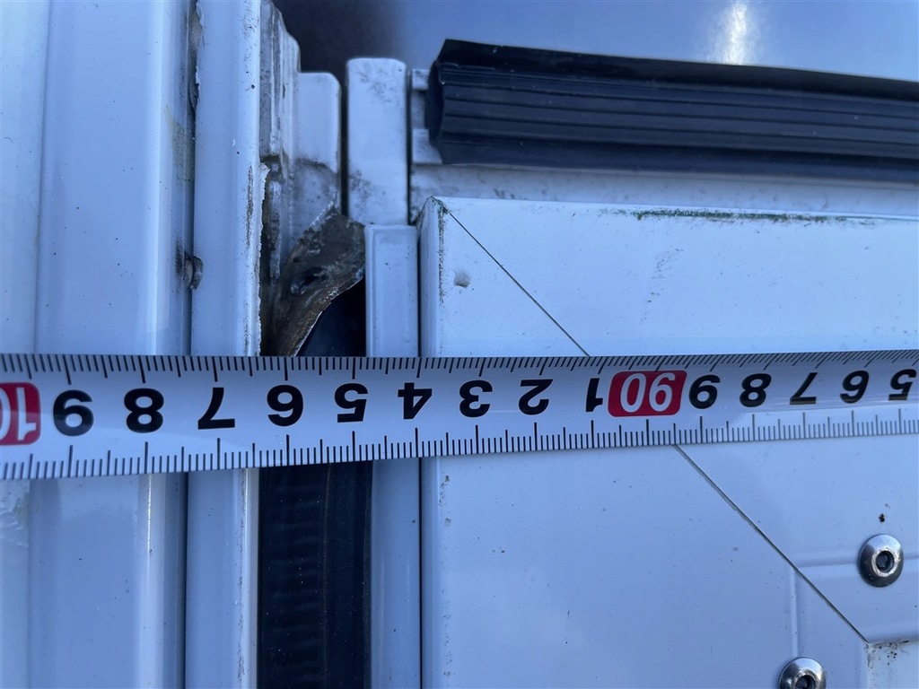 фото №16, Двері праве бічний + петлі рама рамка контейнер ізотермічний кузов коробка передач bus