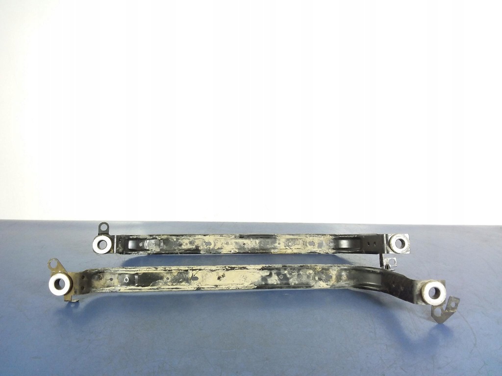 фото №1, Volvo xc60 ii 2.0 t5 тримачі бака пального