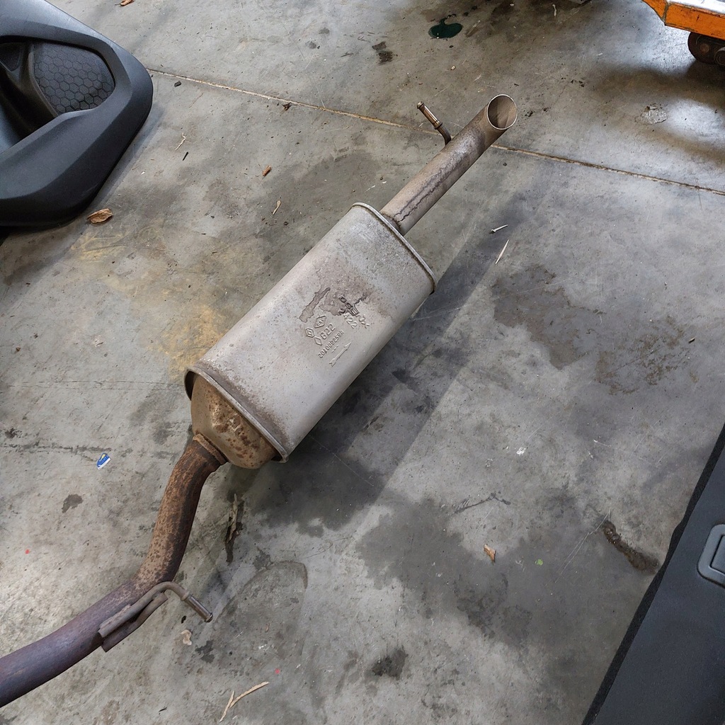 фото №6, Renault arkana 1,3tce катализатор гаситель выхлоп оригинальный 201018605r