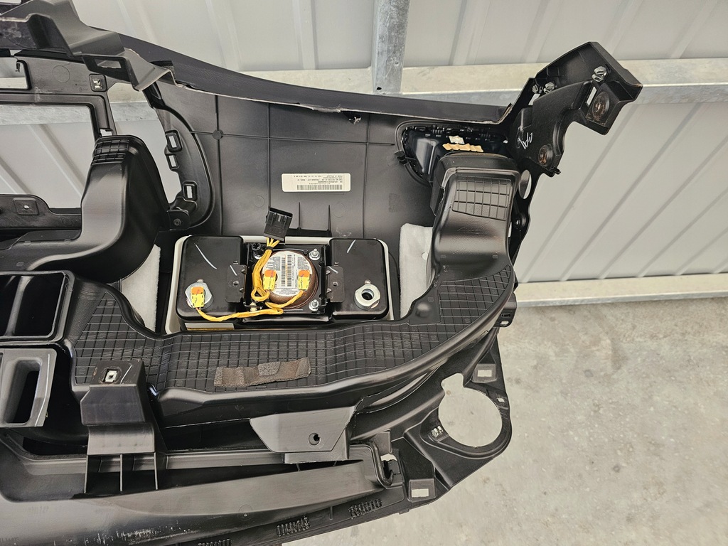 фото №10, Chrysler 200 15- приборная панель приборная подушка 1471191xw1 usa