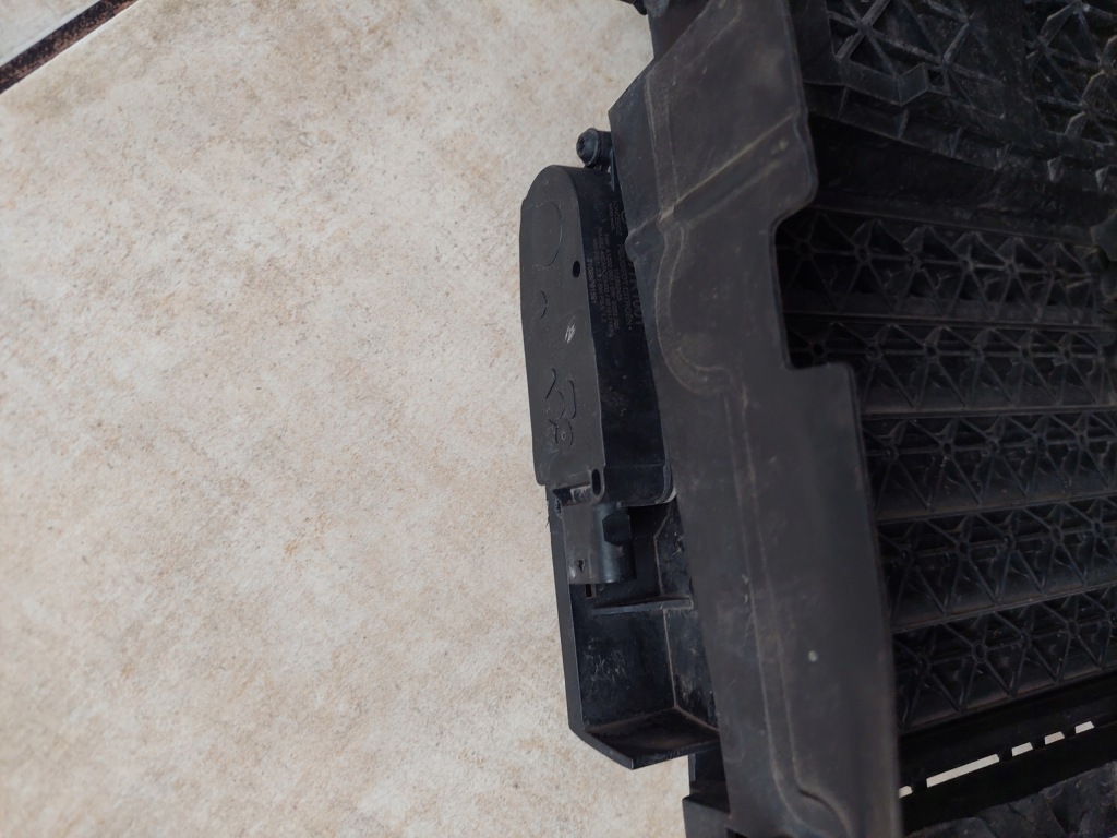 фото №9, Жалюзи - citroen c4 picasso ii lift c5 aircross - peugeot 3008 ii 5008 ii