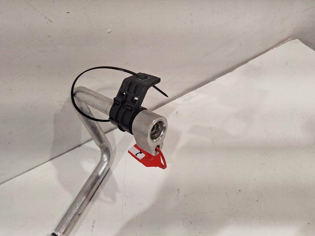 фото №4, Шланг кондиционера 924800018r renault master iii movano b 2.3 dci