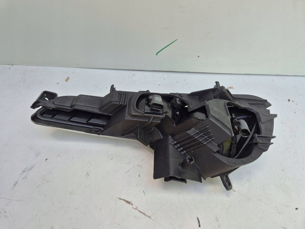 фото №7, Kia sportage iii лампа противотуманная фара левый перед 92201-3w