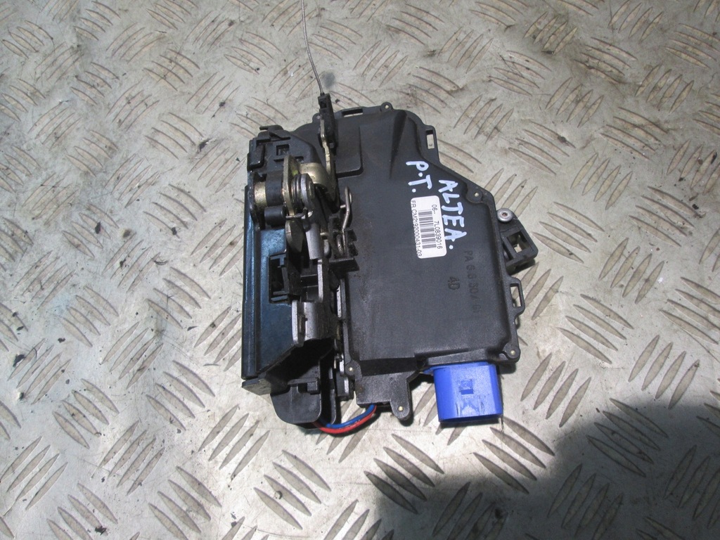 фото №1, Замок дверь правый задняя seat altea 7l0839016
